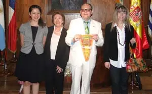 Francisco José Rodríguez con algunas de las personalidades que acudieron a la conferencia