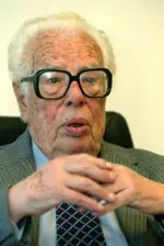  Francisco Fern&aacute;ndez del Riego.