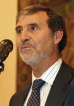  Raimundo Arag&oacute;n Bomb&iacute;n.