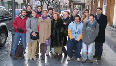 Victoria Cristóbal posa con los jóvenes participantes en el Programa Descubre.