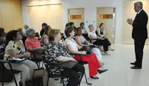  Alejandro L&oacute;pez Dobarro, durante su disertaci&oacute;n, la pasada semana en Buenos Aires.