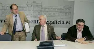  Fern&aacute;ndez Leiceaga (PSOE), Castelao Braga&ntilde;a (PP) y Aymerich (BNG) fueron los portavoces de la ponencia que aprob&oacute; el Parlamento gallego en 2008.