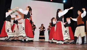  Una de las actuaciones folcl&oacute;ricas que tuvieron lugar en la celebraci&oacute;n.