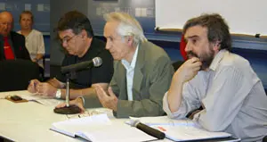  De dcha. a izda.: Carlos Fern&aacute;ndez, vicesecretario general, a cargo en forma interina de la Secretar&iacute;a General; F&eacute;lix Mues, presidente del PSOE de Argentina; y Gustavo L&oacute;pez, secretario de Organizaci&oacute;n.