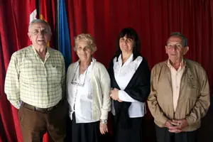 María A. Marcos –2ª izda.– valoró postitivamente el trabajo de 2010.