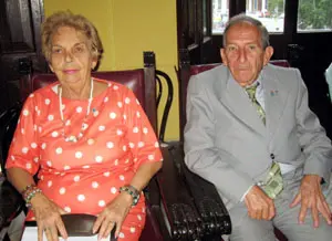 Benito Grandal y María A. Marcos, durante la entrega de los respectivos reconocimientos.