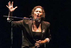 Estrella Morente, durante su actuación en el Festival Flamenco de Londres.