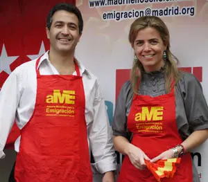  Victoria Crist&oacute;bal, junto a Jos&eacute; Luis Beato, presidente de la Casa de Madrid.