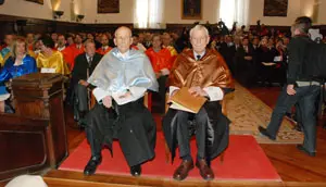 La Universidad de Salamanca concede el ‘honoris causa’ a Stephen Whitaker y Germán Sánchez Ruipérez.