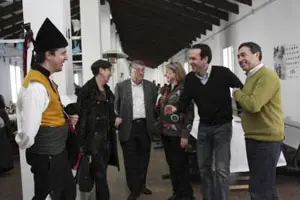  Fernández de la Cera, durante la visita el Centro Asturiano de Menorca. 