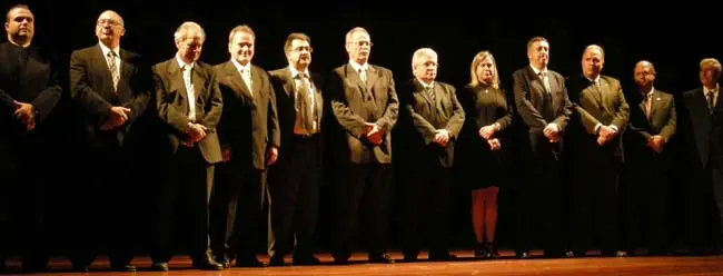  El candidato de la Agrupaci&oacute;n Galaica &ndash;centro&ndash;, junto a  sus compa&ntilde;eros de f&oacute;rmula.