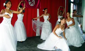 Los grupos de danzas participarán en el Festival.