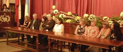Parte de la nueva Junta Directiva del HCV, para el período 2011-2013.