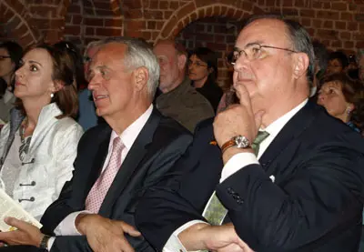 De izda. a dcha., Rosa Pérez, Jürgen Badur y Joaquín Pérez-Villanueva, durante el acto.