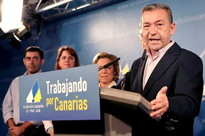 Paulino Rivero, durante su comparecencia en la noche electoral.