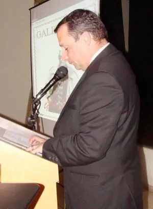 Juan Carlos Fernández Valle, presidente del Centro, durante su discurso.