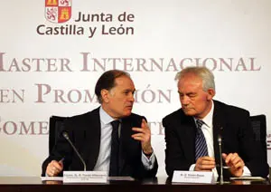 Tomás Villanueva, en el VII Máster Internacional de Comercio Exterior.