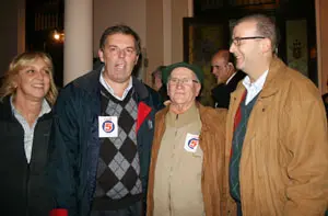  Torres y Ríos, presidentes entrante y saliente junto con integrantes de la lista 5.