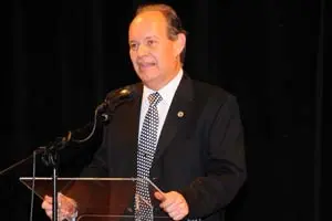  Antonio Piñón, durante su intervención en la toma de posesión de la nueva Junta. 