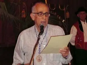 Enrique Plasencia, presidente de la ACBC Isla de La Gomera, durante una de sus declamaciones la Virgen de Guadalupe, patrona de los gomeros.