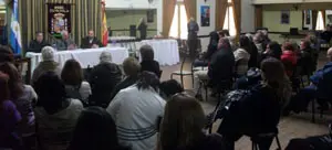 Juan Carlos Escalas hizo la presentaci&oacute;n, acompa&ntilde;ado por el intendente de Coronel Rosales, N&eacute;stor Hugo Starc, y por el presidente de la Federaci&oacute;n Regional de Sociedades Espa&ntilde;olas, Macario Lozano Prieto. 