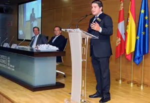 Un momento de la clausura de máster.