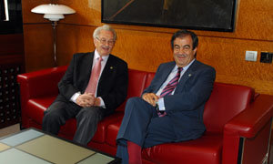 El presidente asturiano, durante su encuentro con José Antonio Nespral.