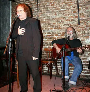 Laureano López Lois en ‘Clásica y Moderna’, acompañado en la guitarra por Gustavo Zurvano.