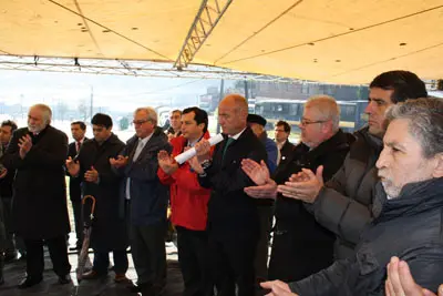  Santiago Camba, acompañado de autoridades y representantes locales y regionales.