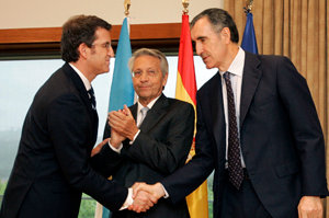 José María Castellano –dcha.–, con el presidente de la Xunta, Núñez Feijóo y Julio Fernández Gayoso (c).