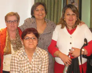 Laura Seara, con dirigentes de la Feaer.