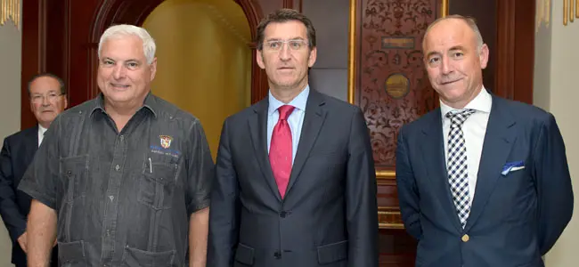 Ricardo Martinelli, Alberto Núñez Feijóo y Santiago Camba, tras la reunión mantenida. 