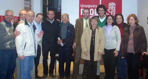  Pedro Zerolo posa con la ejecutiva del PSOE.