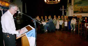 Carlos Ameijeiras Mi&ntilde;ones, ponente y moderador en la comisi&oacute;n sobre instituciones.