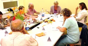  Anke Kayser –en el centro– y José Baños, en un momento del seminario.