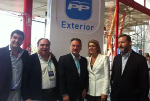  Dirigentes del Partido Popular en el estand del PP Exterior.