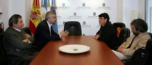  Marisol Soneira, con López Dobarro y Evaristo Oroña, durante su visita a la Delegación de la Xunta en Buenos Aires.