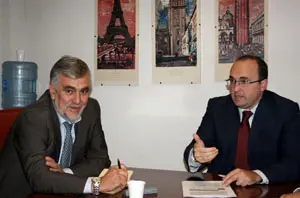 El viceconsejero de Gobernación, Juan Jesús Jiménez, se reunió con el consejero de Trabajo en Buenos Aires.