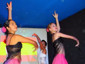 El cuerpo de baile de la Colonia Salmantina en Cuba.