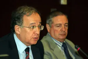  Guillermo Echenique y Julián Celaya, durante la sesión inaugural. 