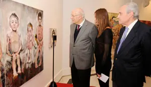  Jes&uacute;s Pardo, Carmen Delaco y Jos&eacute; Ram&oacute;n &Oacute;nega, recorrieron la exposici&oacute;n.
