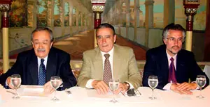  Pedro Bello, acompa&ntilde;ado por F&eacute;lix Castro y Daniel Vigo.