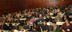 Parte de los asistentes al V Congreso de Comunidades Vascas celebrado en San Sebastián.