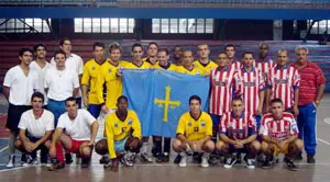 Integrantes de los equipos de Juventud Asturiana.