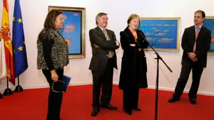  Un momento de la inauguraci&oacute;n de la exposici&oacute;n.