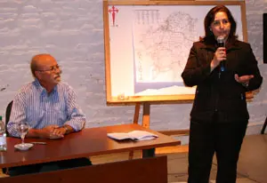  La presidenta del Patronato, Ana Lorenzo, presenta a Xos&eacute; Monterroso.