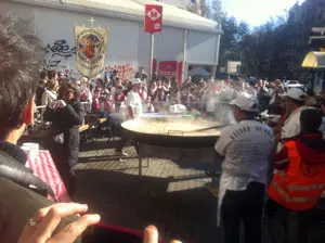  Un momento de la preparaci&oacute;n de la &lsquo;Escudella&rsquo;.