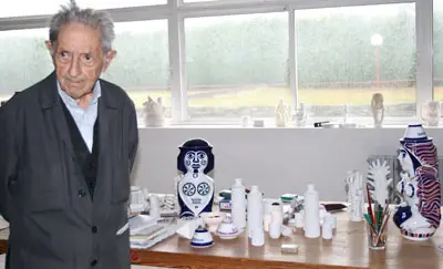  Isaac D&iacute;az Pardo, en noviembre de 2008, en el Laboratorio de Formas de Santiago. 