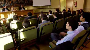  Javier Guerra, en un momento de su intervenci&oacute;n. 