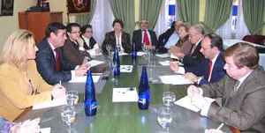 Un momento de la reunión entre la Diputación y la Casa de Soria.